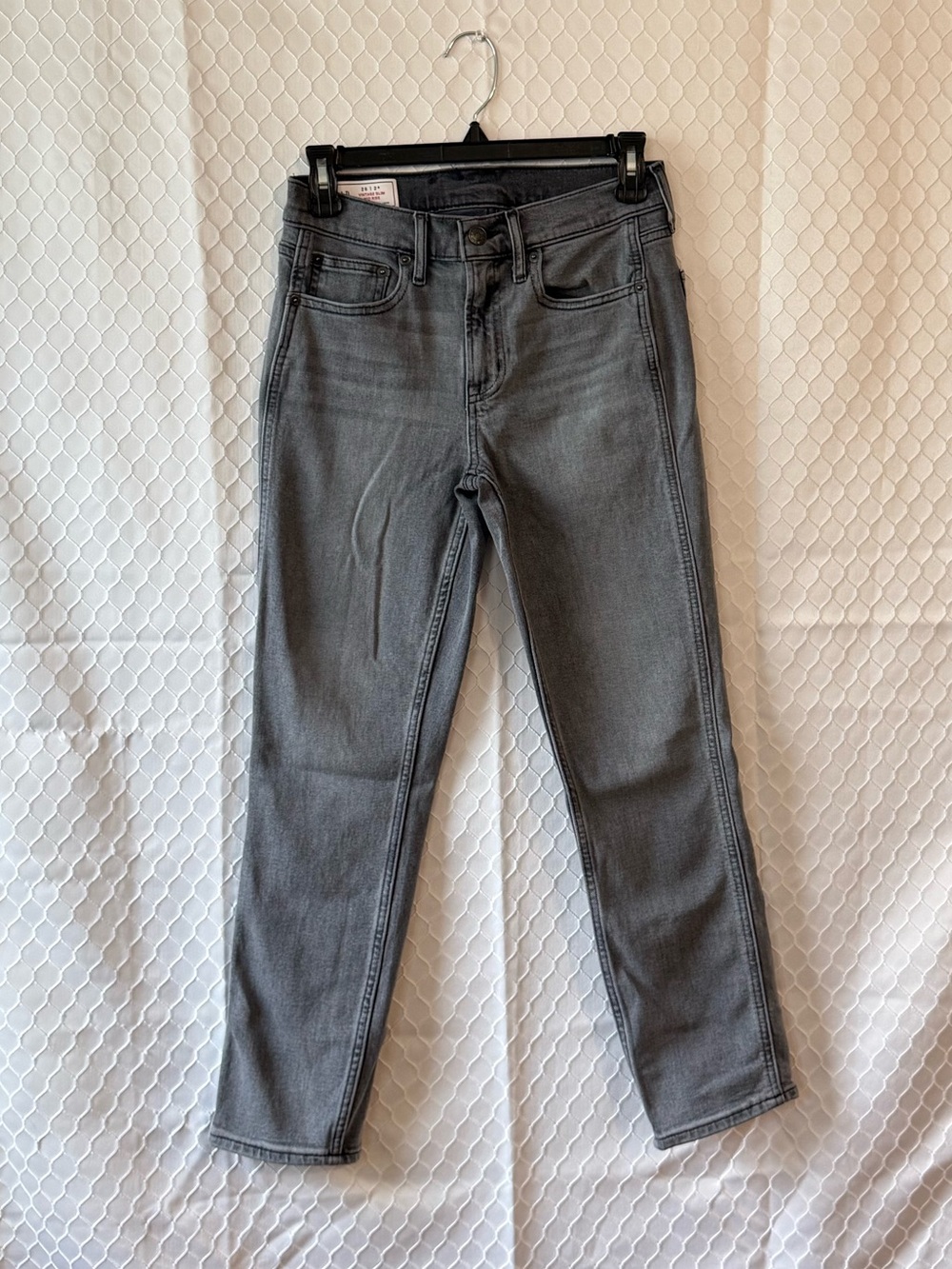 GAP Vintage Slim Mid Rise Gray Jeans Women’s Size 26/2R